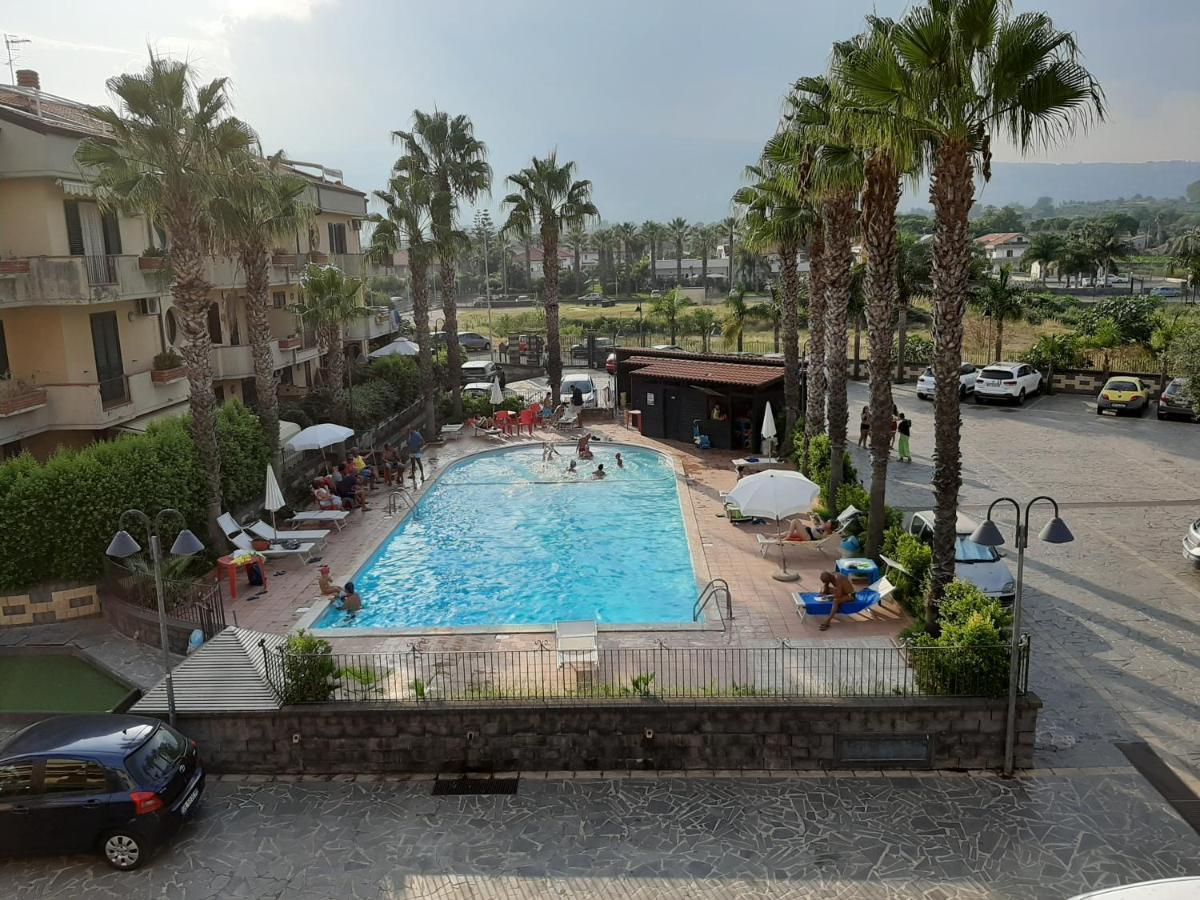 Etna - Taormina Aparthotel Mascali Exterior photo