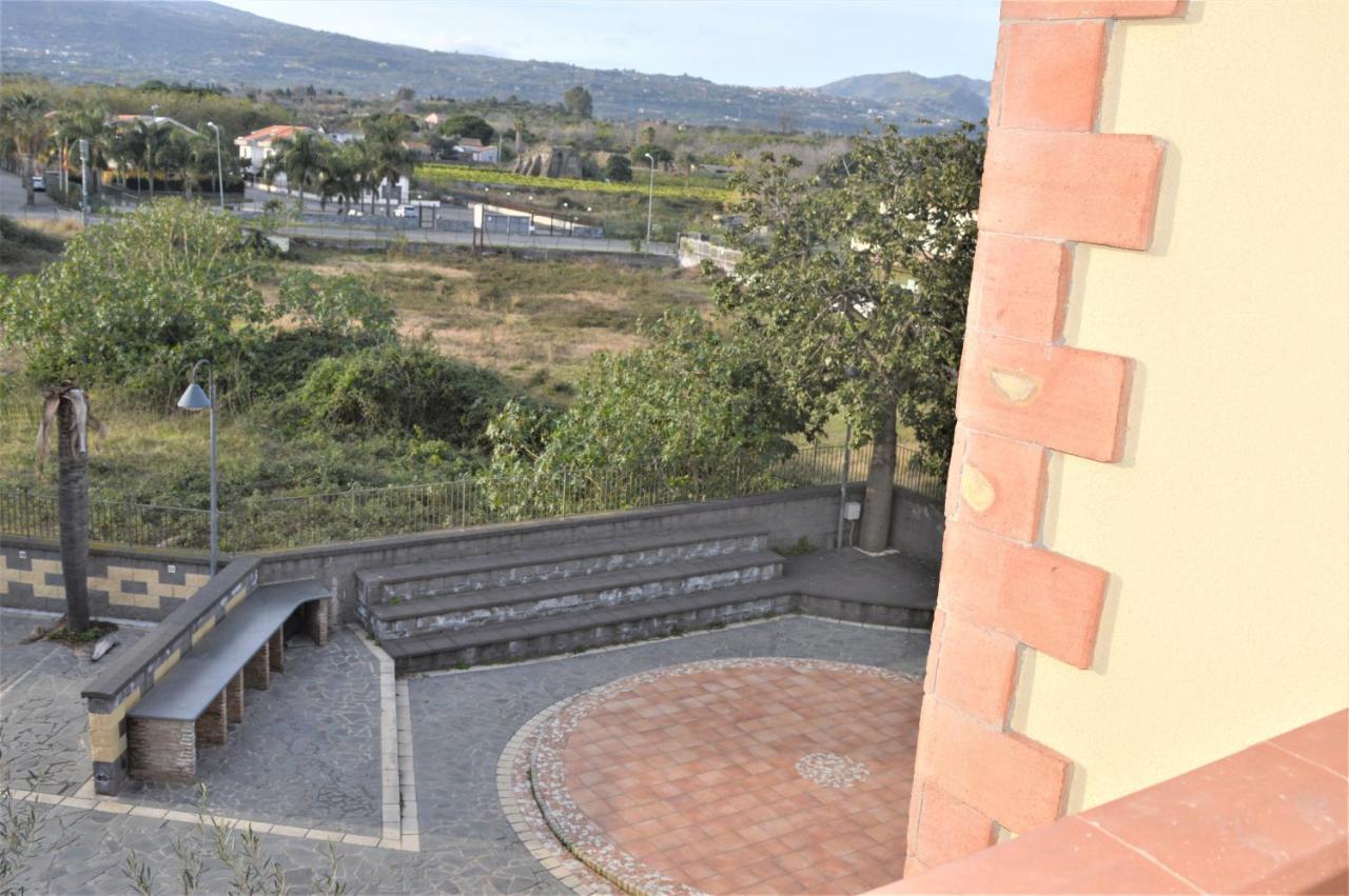 Etna - Taormina Aparthotel Mascali Exterior photo