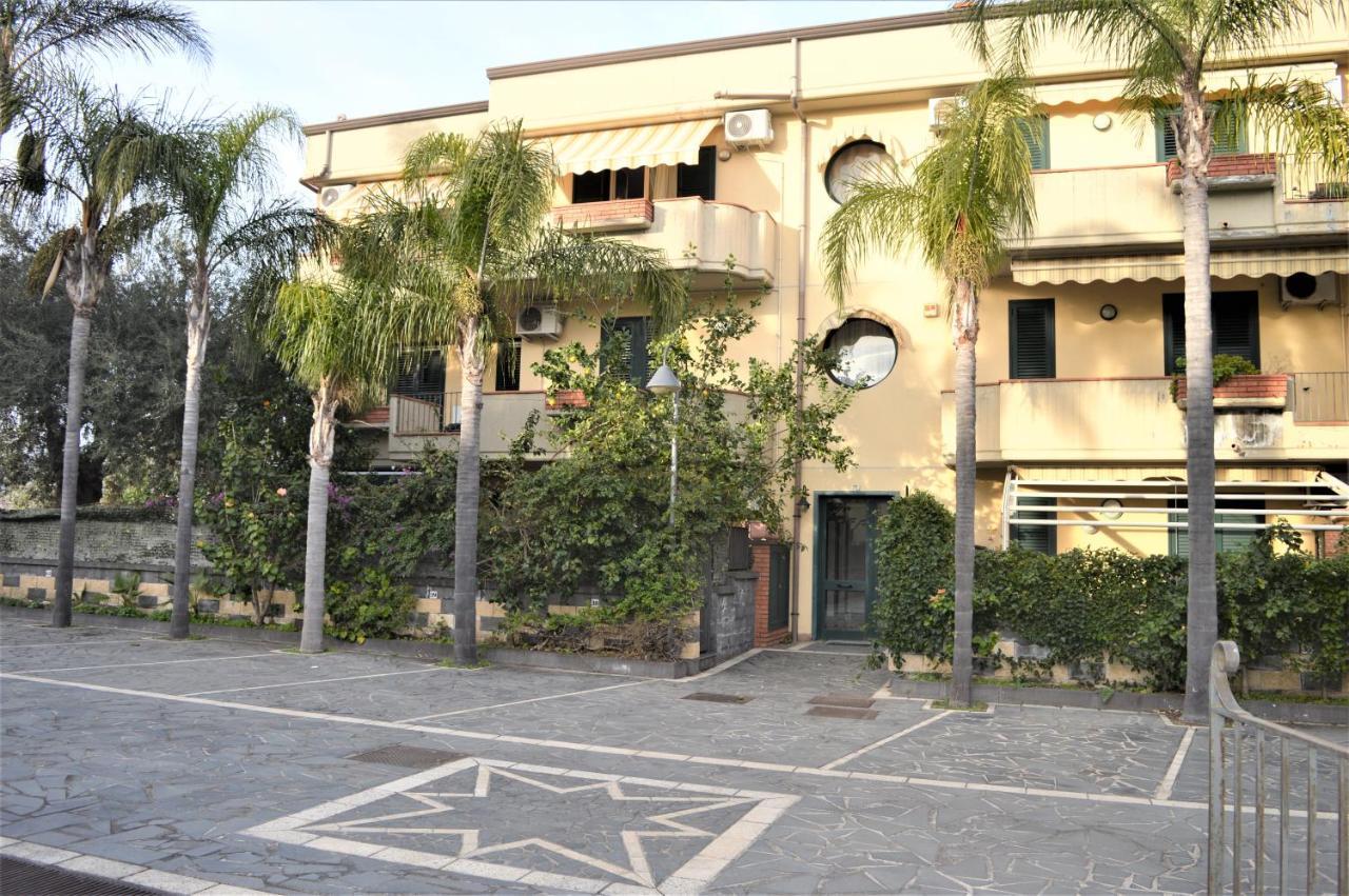 Etna - Taormina Aparthotel Mascali Exterior photo