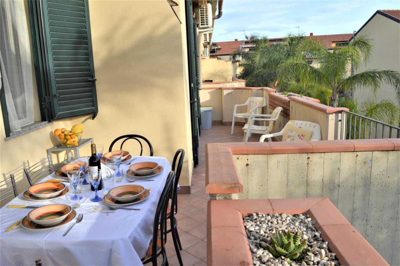 Etna - Taormina Aparthotel Mascali Exterior photo